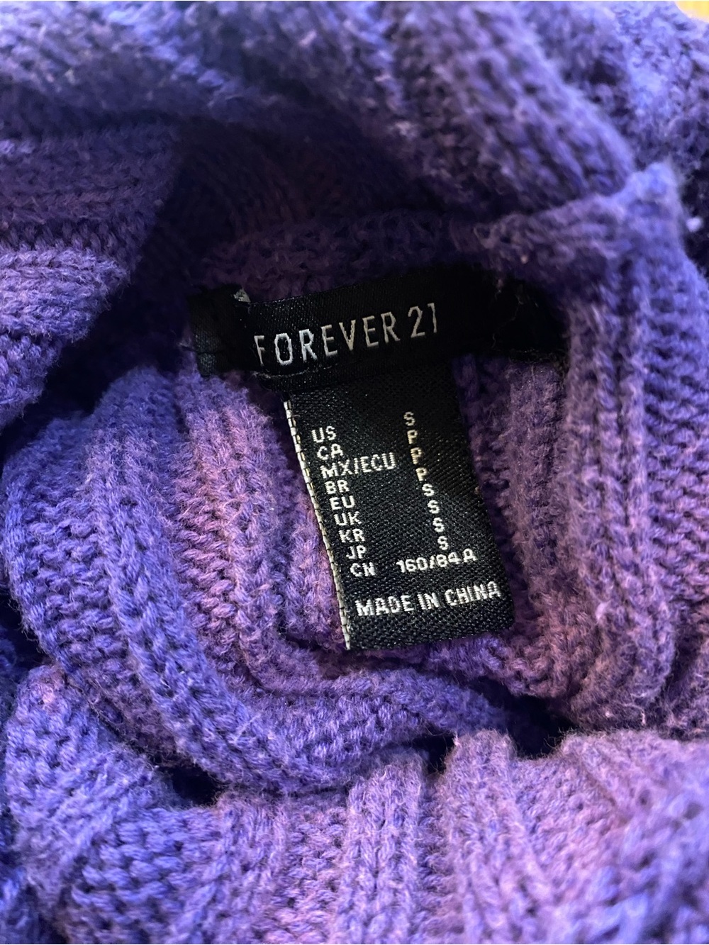 💜Forever 21: Distressed turtleneck with bleach marks - Picture 8 of 9